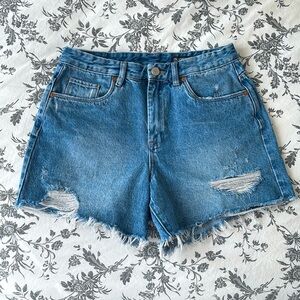 Blank NYC The Perry Mom Short